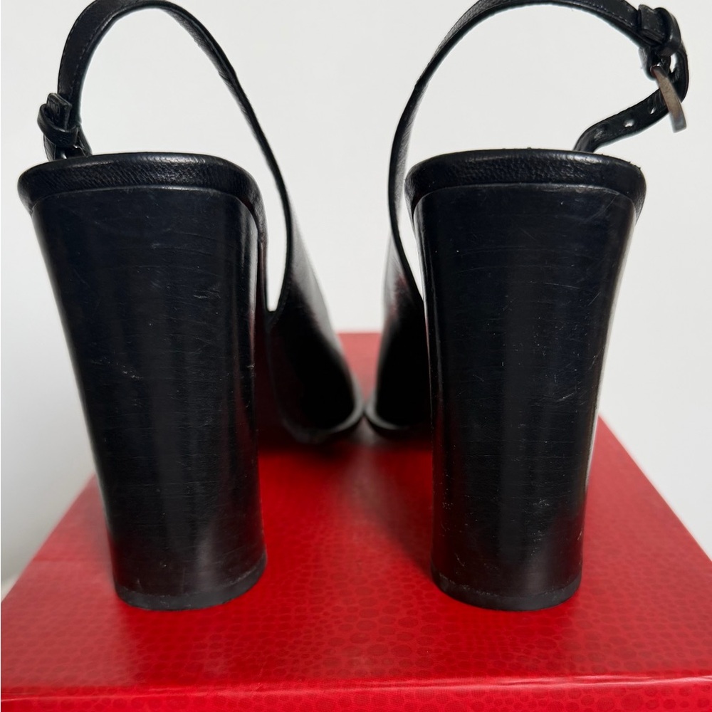 Gucci Women's Classic Black Leather Slingback Heels - Picture 4 of 8